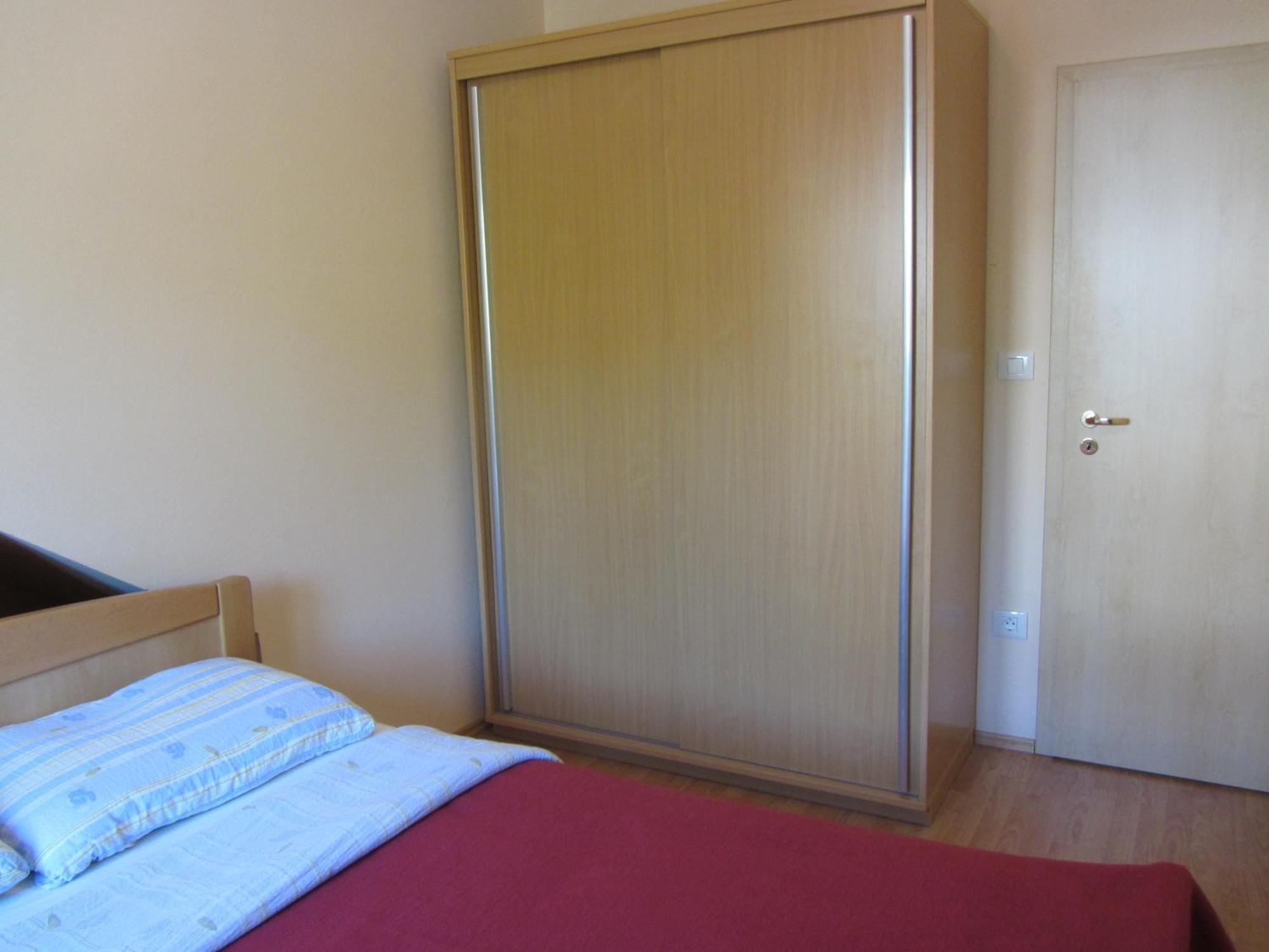 Apartments Dilja Malinska Habitación foto