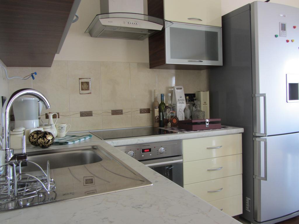 Apartments Dilja Malinska Habitación foto